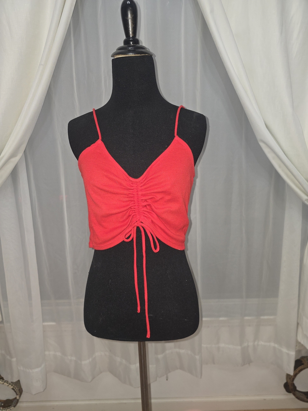 Stella Laguna Beach Ruched Drawstring Spaghetti Strap Camisole in Bright Red S